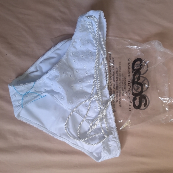 Bikini bottom - Picture 2 of 5